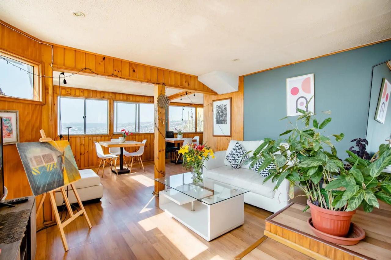 ホテル Casa Altavista ヴァルパライソ エクステリア 写真